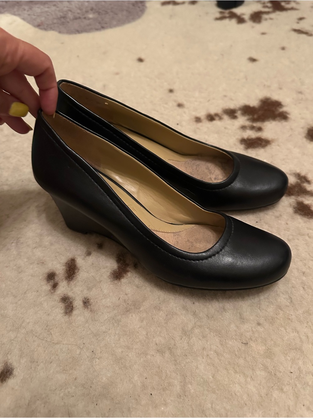 Naturalizer Classic Black Leather Wedge Pumps - Women's sz 9